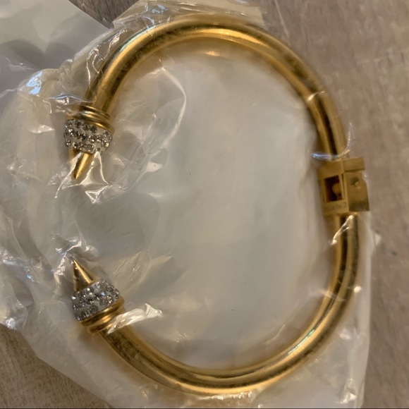 Women’s Bracelet - Picture 6 of 8